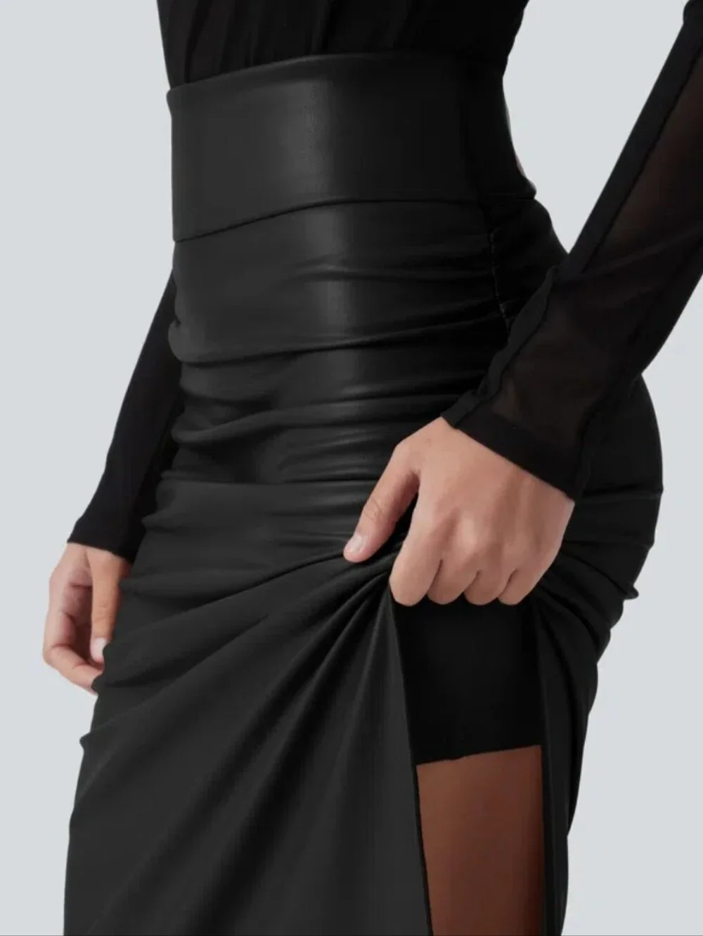 Halara Black High Waisted Tummy Control Ruched Curve Hem Skirt - Picture 2 of 13
